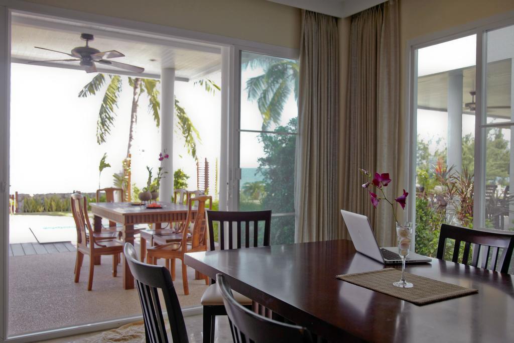 Absolute Beachfront Villa บ้านห้วยยาง ภายนอก รูปภาพ
